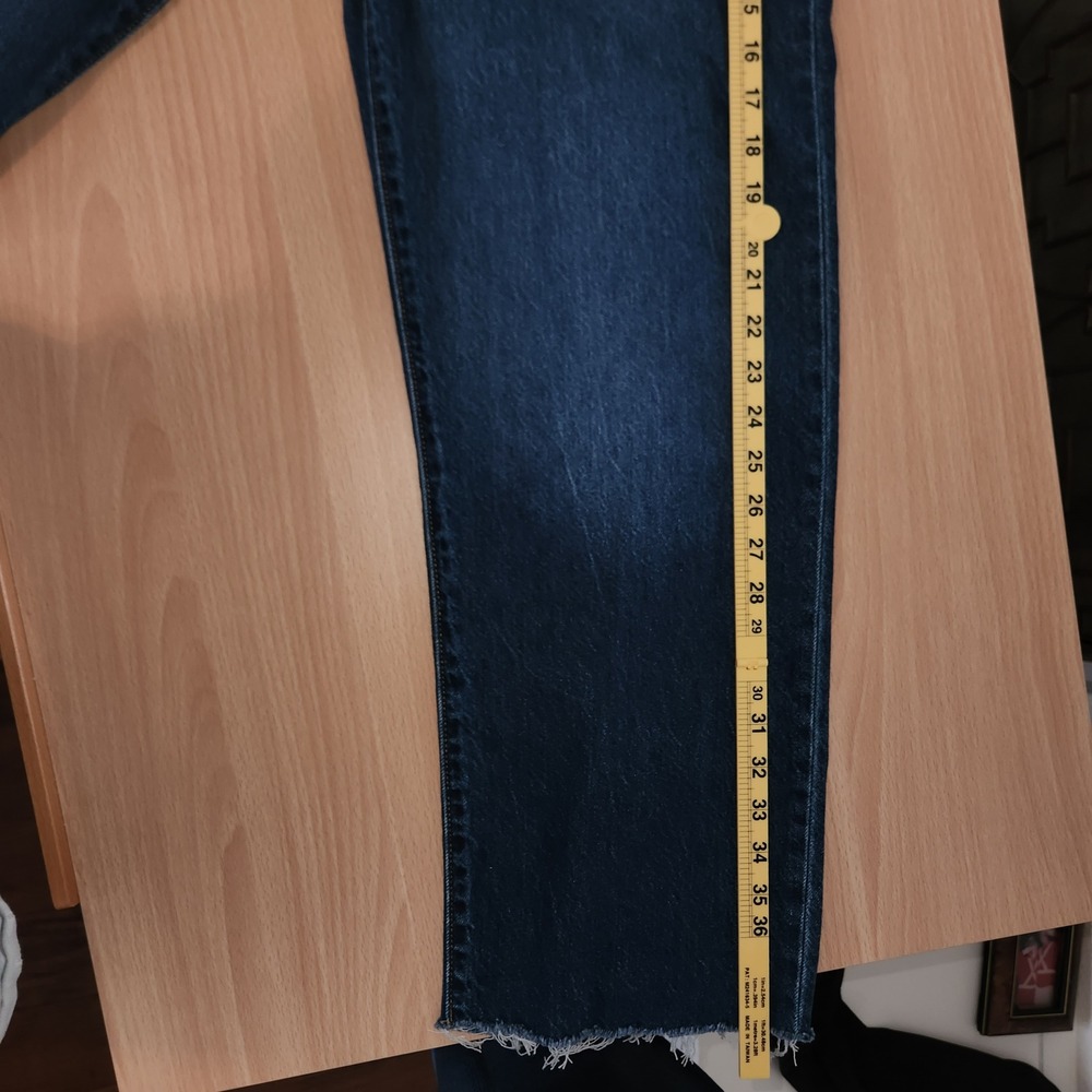 Levi's Premium Ribcage Straight Ankle Jeans Dark Wash Women's Size 30 - Picture 6 of 11